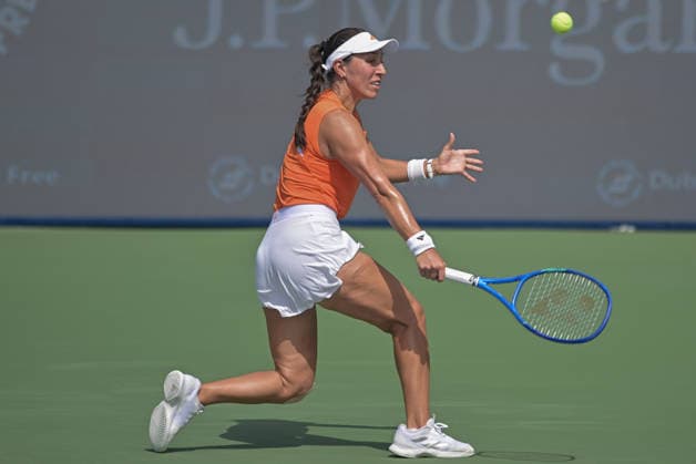 2026 Dubai Duty Free Tennis Championship DUBAI, UNITED ARAB EMIRATES - FEBRUARY 17: Jessica Pegula of United States in action against Varvara Gracheva (not seen) of France during the women s singles match on Day Three of the Dubai Duty Free Tennis Championships at Dubai Duty Free Tennis Stadium on February 17, 2026 in Dubai, United Arab Emirates. Waleed Zein Anadolu Dubai United Arab Emirates. Editorial use only. Please get in touch for any other usage.  Copyright: x2026xAnadoluxWaleedxZeinx