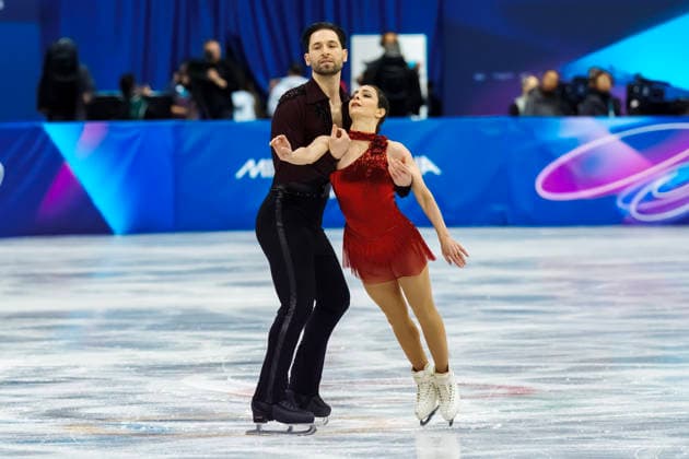 February 16, 2026, Milan, Lombardy, Italy: Deanna Stellato-Dudek and Maxime Deschamps of Canada perform during the Figure skating, Eiskunstlauf Pair Skating Free Skating Finals at the Milano Ice Skating Arena during the 2026 Milano Cortina Winter Olympics in Milan, Italy. Milan Italy - ZUMAa161 20260216_oly_a161_329 Copyright: xWalterxG.xArcex