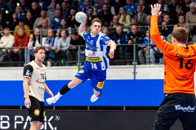16 02 206, GER, Handball, Men, Season 25 26, Daikin 1 Bl, 21 Matchday, ThSV Eisenach Bergischer HC Vincent Buechner ThSV Eisenach,74 , Lukas Diedrich Bergischer HC 99817 Eisenach Werner Assmann Halle Am Sportp Thueringen Germany