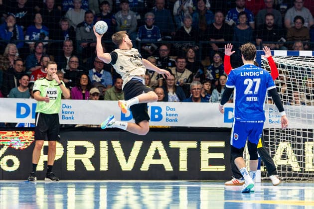 16 02 206, GER, Handball, Men, Season 25 26, Daikin 1 Bl, 21 Matchday, ThSV Eisenach Bergischer HC Lars Mitchell Kooij Bergischer HC 99817 Eisenach Werner Assmann Halle Am Sportp Thueringen Germany