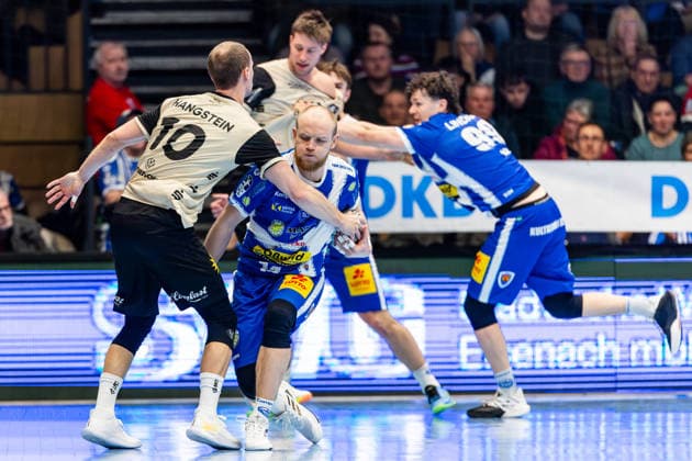 16 02 206, GER, Handball, Men, Season 25 26, Daikin 1 Bl, 21 Matchday, ThSV Eisenach Bergischer HC Fynn Hangstein Bergischer HC , Peter Walz ThSV Eisenach,14 99817 Eisenach Werner Assmann Halle Am Sportp Thueringen Germany