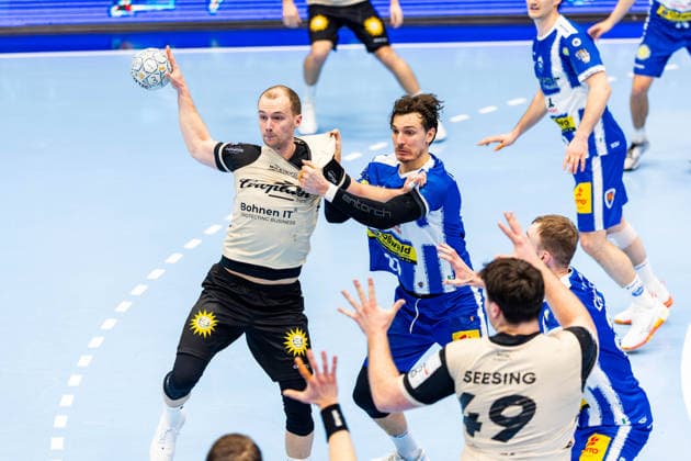 16 02 206, GER, Handball, Men, Season 25 26, Daikin 1 Bl, 21 Matchday, ThSV Eisenach Bergischer HC Fynn Hangstein Bergischer HC , Phillip Meyer ThSV Eisenach,27 99817 Eisenach Werner Assmann Halle Am Sportp Thueringen Germany