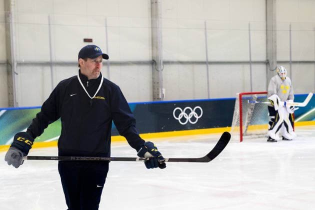 260217 Assistant coach Stefan Klockare of Sweden at an Ice hockey, Eishockey practice session during day 11 of the 2026 Winter Olympics on February 17, 2026 in Milan. Photo: Carl Sandin BILDBYRAN kod CS CS0884 ishockey ice hockey Olympic Games, Olympische Spiele, Olympia, OS olympics winter olympics os ol olympiska spel vinter-os olympiske leker milano cortina 2026 milan cortina 2026 milano cortina 2026 olympic games milano cortina 2026 winter olympic games milano cortina-os milano cortina-ol vinter-ol 11 bbeng sverige sweden *** 260217 Assistant coach Stefan Klockare of Sweden at an ice hockey practice session during day 11 of the 2026 Winter Olympics on February 17, 2026 in Milan Photo Carl Sandin BILDBYRAN kod CS CS0884 ishockey ice hockey olympic games olympics winter olympics os ol olympiska spel vinter os olympiske leker milano cortina 2026 milan cortina 2026 milano cortina 2026 olympic games milano cortina 2026 winter olympic games milano cortina os milano cortina ol vinter ol 11 bbeng sverige sweden  Copyright: CARLxSANDIN BB260217CS003