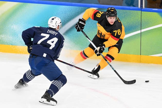 Winter Olympics - Ice hockey, Eishockey - Men - France v Germany Thomas Thiry (74) of Team France, Nico Sturm (78) of Team Germany during the men s qualification play-off ice hockey match between Germany and France at the Milano Santagiulia Ice Hockey Arena during the Milano Cortina 2026 Winter Olympic Games, Olympische Spiele, Olympia, OS in Milan, on February 17, 2026. Photo by JMP ABACAPRESS.COM Milan Italy  Copyright: xJMP ABACAx