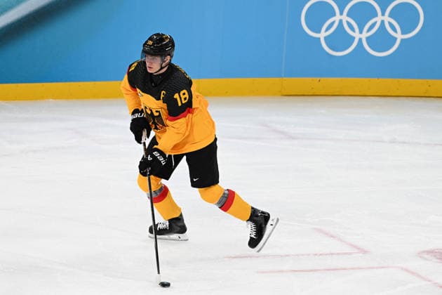 Winter Olympics - Ice hockey, Eishockey - Men - France v Germany Tim Stutzle (18) of Team Germany during the men s qualification play-off ice hockey match between Germany and France at the Milano Santagiulia Ice Hockey Arena during the Milano Cortina 2026 Winter Olympic Games, Olympische Spiele, Olympia, OS in Milan, on February 17, 2026. Photo by JMP ABACAPRESS.COM Milan Italy  Copyright: xJMP ABACAx