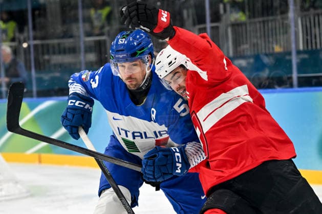 17 02 2026, Milano, Rho Ice hockey, Eishockey Arena, Winter Olympics: Switzerland - Italy (Ice Hockey), Nico Hischier of Switzerland against Alex Trivellato of Italy Milano Rho Ice Hockey Arena Lombardy Italy *** 17 02 2026, Milano, Rho Ice Hockey Arena, Winter Olympics Switzerland Italy Ice Hockey , Nico Hischier of Switzerland against Alex Trivellato of Italy Milano Rho Ice Hockey Arena Lombardy Italy Copyright: xJustPictures.ch AndreaxBrancax jp-en-AnBr-AB-AAB_970817022026