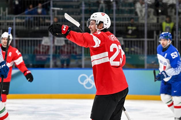 17 02 2026, Milano, Rho Ice hockey, Eishockey Arena, Winter Olympics: Switzerland - Italy (Ice Hockey), Philipp Kurashev of Switzerland celebrate his goal Milano Rho Ice Hockey Arena Lombardy Italy *** 17 02 2026, Milano, Rho Ice Hockey Arena, Winter Olympics Switzerland Italy Ice Hockey , Philipp Kurashev of Switzerland celebrate his goal Milano Rho Ice Hockey Arena Lombardy Italy Copyright: xJustPictures.ch AndreaxBrancax jp-en-AnBr-AB-AAB_975417022026