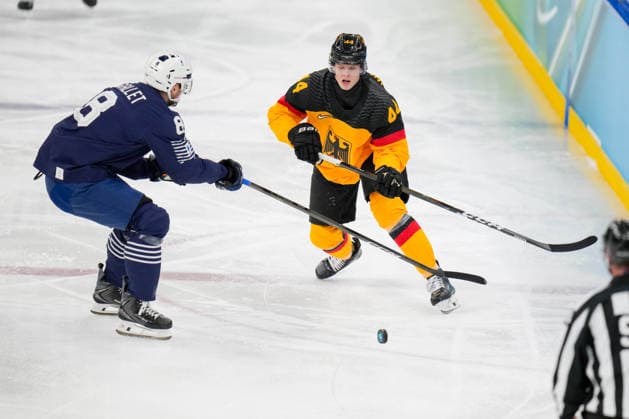 Hugo Gallet (France) und Joshua Samanski (Germany) battle for the puck during the Ice hockey, Eishockey Men - Qualification Play-off match between Germany v France on day eleven of the Milano Cortina 2026 Winter Olympic Games, Olympische Spiele, Olympia, OS at Milano Santagiulia IHO Ice Hockey Arena on February 17, 2026 in Milan, Italy. (Photo by Alex Gottschalk DeFodi Images) - *** Hugo Gallet France and Joshua Samanski Germany battle for the puck during the Ice Hockey Men Qualification Play off match between Germany v France on day eleven of the Milano Cortina 2026 Winter Olympic games at Milano Santagiulia IHO Ice Hockey Arena on February 17, 2026 in Milan, Italy Photo by Alex Gottschalk DeFodi Images