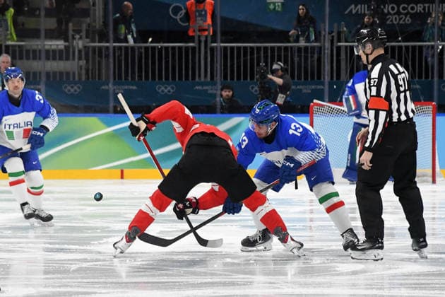 Ice hockey, Eishockey Suisse vs Italy playoff during Ice Hockey, Olympic Winter games, Winterspiele,Spiele, Summer games Milano-Cortina 2026 in Milano, Italy, February 17 2026  Copyright: xPasqualexGolia IPAxSportx xipa-agency.netx xx IPA_71638039 IPA_Agency_IPA71638039