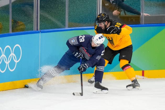 Louis Boudon (France) und Wojciech Stachowiak (Germany) battle for the puck during the Ice hockey, Eishockey Men - Qualification Play-off match between Germany v France on day eleven of the Milano Cortina 2026 Winter Olympic Games, Olympische Spiele, Olympia, OS at Milano Santagiulia IHO Ice Hockey Arena on February 17, 2026 in Milan, Italy. (Photo by Alex Gottschalk DeFodi Images) - *** Louis Boudon France and Wojciech Stachowiak Germany battle for the puck during the Ice Hockey Men Qualification Play off match between Germany v France on day eleven of the Milano Cortina 2026 Winter Olympic games at Milano Santagiulia IHO Ice Hockey Arena on February 17, 2026 in Milan, Italy Photo by Alex Gottschalk DeFodi Images