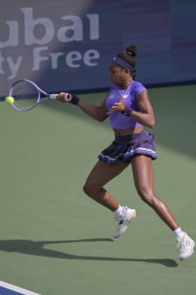 2026 Dubai Duty Free Tennis Championship DUBAI, UNITED ARAB EMIRATES - FEBRUARY 17: Coco Gauff of United States in action against Anna Kalinskaya (not seen) of Russia during the women s singles match last 32 round of the Dubai Duty Free Tennis Championships at Dubai Duty Free Tennis Stadium in Dubai, United Arab Emirates, on February 17, 2026. Waleed Zein Anadolu Dubai United Arab Emirates. Editorial use only. Please get in touch for any other usage.  Copyright: x2026xAnadoluxWaleedxZeinx