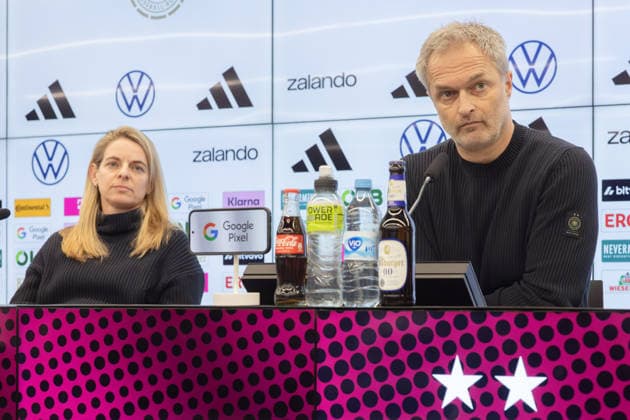 Squad announcement womens national team National coach Christian Wück speaks during the press conference In the background on the left DFB sports director Nia Künzer Press conference to announce the womens national team squad for the international matches against Slovenia and Norway February 17, 2026 at the DFB Campus in Frankfurt am Main , Frankfurt am Main Hesse Germany DFB Campus