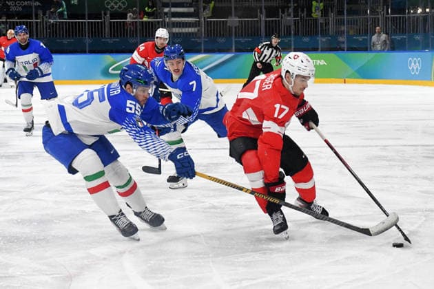 GIOCHI OLIMPICI - Olimpiadi Invernali Milano-Cortina 2026 - Ice hockey, Eishockey Ken Jager (Suisse) against Luca Zanatta (Italy) during Ice Hockey, Olympic Winter games, Winterspiele,Spiele, Summer games Milano-Cortina 2026 in Milano, Italy, February 17 2026 Cortina D Ampezzo Italy  Copyright: xIPAxSport ABACAx