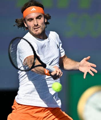 ATP, Tennis Herren QATAR EXXONMOBIL OPEN-ROUND OF 32 Stefanos Tsitsipas of Greece competes against Moez Echargui of Tunisia in the Round of 32 at the ATP men s Qatar ExxonMobil Open 2026 tennis tournament at the Khalifa International Tennis Complex in Doha, Qatar, on February 17, 2026. DOHA Qatar Copyright: xNOUSHADx