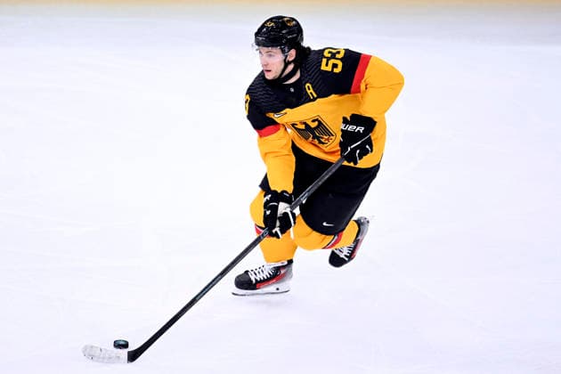 SEIDER Moritz Team GER Eishockey Vorrunde Spiel Deutschland - Frankreich Olympics - Olympische Winterspiele 2026 Mailand - Cortina 06 - 22 Februar 2026 in Italien am 17.02.2026 in Mailand *** SEIDER Moritz Team GER Ice Hockey Preliminary Round Match Germany France Olympics Olympic Winter Games 2026 Milan Cortina 06 February 22, 2026 in Italy on February 17, 2026 in Milan Copyright: xx