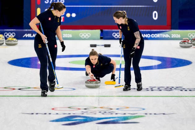 260217 Agnes Knochenhauer, Sara McManus and Sofia Scharback of Sweden compete in a women s round robin curling match between Sweden and Canada during day 11 of the 2026 Winter Olympics on February 17, 2026 in Cortina. Photo: Jon Olav Nesvold BILDBYRAN COP 217 JE0123 curling Olympic Games, Olympische Spiele, Olympia, OS olympics winter olympics os ol olympiska spel vinter-os olympiske leker milano cortina 2026 milan cortina 2026 milano cortina 2026 olympic games milano cortina 2026 winter olympic games milano cortina-os milano cortina-ol vinter-ol 11 bbeng kanada sverige dam *** 260217 Agnes Knochenhauer, Sara McManus and Sofia Scharback of Sweden compete in a women s round robin curling match between Sweden and Canada during day 11 of the 2026 Winter Olympics on February 17, 2026 in Cortina Photo Jon Olav Nesvold BILDBYRAN COP 217 JE0123 curling olympic games olympics winter olympics os ol olympiska spel vinter os olympiske leker milano cortina 2026 milan cortina 2026 milano cortina 2026 olympic games milano cortina 2026 winter olympic games milano cortina os milano cortina ol vinter ol 11 bbeng kanada sverige dam  Copyright: JONxOLAVxNESVOLD BB260217JE003