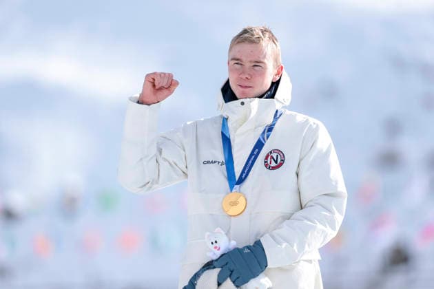 OLYMPICS - Winter Olympic Games, Olympische Spiele, Olympia, OS Milano Cortina 2026 TESERO,ITALY,17.FEB.26 - OLYMPICS, NORDIC SKIING, NORDIC COMBINED, CROSS COUNTRY - Winter Olympic Games Milano Cortina 2026, 10km Gundersen, medal ceremony. Image shows the rejoicing of Jens Luraas Oftebro (NOR). Keywords: medal.  GEPAxpictures xMatthiasxTrinkl