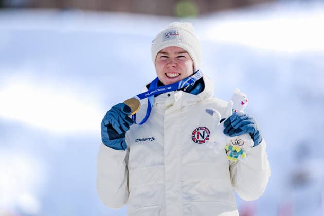 OLYMPICS - Winter Olympic Games, Olympische Spiele, Olympia, OS Milano Cortina 2026 TESERO,ITALY,17.FEB.26 - OLYMPICS, NORDIC SKIING, NORDIC COMBINED - Winter Olympic Games Milano Cortina 2026, large hill, 10km Gundersen, medal ceremony. Image shows Jens Luraas Oftebro (NOR).  GEPAxpictures xMatthiasxTrinkl