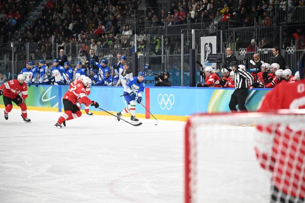 Ice hockey, Eishockey Man s , Switzerland- Italy, Milano Cortina 2026 Winter Olympics Game : Day 11 Cristiano DiGiacinto (ITA) participates in the Winter Olympic Games, Olympische Spiele, Olympia, OS at the Milano Rho Ice Hockey Arena in Milano, Italy, on February 17, 2026. Milano Lombardia Italy  Copyright: xFedericoxManonix originalFilename:manoni-notitle260217_npL4g.jpg