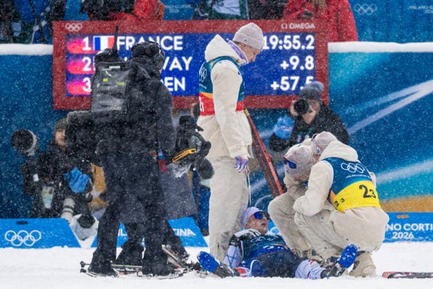260217 Fabien Claude of France. Emilien Jacquelin of France, Quentin Fillon Maillet of France and Eric Perrot of France celebrate after competing in men s 4 x 7,5 km relay biathlon during day 11 of the 2026 Winter Olympics on February 17, 2026 in Anterselva. Photo: Joel Marklund BILDBYRAN kod JM JM0796 skidskytte biathlon skiskyting Olympic Games, Olympische Spiele, Olympia, OS olympics winter olympics os ol olympiska spel vinter-os olympiske leker milano cortina 2026 milan cortina 2026 milano cortina 2026 olympic games milano cortina 2026 winter olympic games milano cortina-os milano cortina-ol vinter-ol 11 bbeng stafett relay frankrike jubel *** 260217 Fabien Claude of France Emilien Jacquelin of France, Quentin Fillon Maillet of France and Eric Perrot of France celebrate after competing in men s 4 x 7,5 km relay biathlon during day 11 of the 2026 Winter Olympics on February 17, 2026 in Anterselva Photo Joel Marklund BILDBYRAN code JM JM0796 biathlon biathlon biathlon olympic games olympics olympics winter olympics os ol olympiska spel vinter os olympiske leker milano cortina 2026 milan cortina 2026 milan cortina 2026 olympic games milano cortina 2026 winter olympic games milano cortina os milano cortina ol vinter ol 11 bbeng relay relay france jubel  Copyright: JOELxMARKLUND BB260217JM061