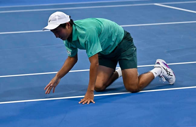 ATP, Tennis Herren QATAR EXXONMOBIL OPEN-ROUND OF 32 Shintaro Mochizuki of Japan competes against Karen Khachanov of Russia in the Round of 32 at the ATP men s Qatar ExxonMobil Open 2026 tennis tournament at the Khalifa International Tennis Complex in Doha, Qatar, on February 17, 2026. DOHA Qatar Copyright: xNOUSHADx