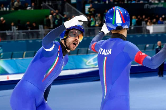 Michele Malfatti and Andrea Giovannini of Team Italy react to winning gold during the Men s Speed skating, Eisschnelllauf Team Pursuit Finals at the Milano Speed Skating Stadium in Milan, Italy on Tuesday, February 17, 2026. Italy won gold, United States won silver and China won bronze.  OLY20260217936 AARONxJOSEFCZYK