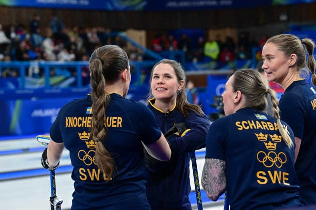 CORTINA, ITALY 20260217 Sara McManus, Anna Hasselborg, Agnes Knochenhauer and Sofia Scharback of team Hasselborg during the women s group stage match, round 9, between Sweden and Canada in the Olympic curling in Cortina. *** The image is included in the SPORTS PACKAGE. For others PAYMENT IMAGE *** CORTINA ITALY x10030x *** CORTINA, ITALY 20260217 Sara McManus, Anna Hasselborg, Agnes Knochenhauer and Sofia Scharback of team Hasselborg during the women s group stage match, round 9, between Sweden and Canada in the Olympic curling in Cortina The image is included in the SPORTS PACKAGE For others PAYMENT IMAGE CORTINA ITALY x10030x  Copyright: xJonasxEkströmer TTx 2026 OLYMPICS WOMEN S CURLING SWEDEN-CANADA
