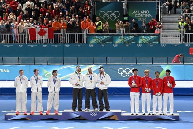 Medal ceremony pursuit Italy gold, USA silver, Japan bronze during Speed skating, Eisschnelllauf Men s Team Pursuit - Final A, Olympic Winter games, Winterspiele,Spiele, Summer games Milano-Cortina 2026 in Milan, Italy, February 17 2026  Copyright: xFilippoxTomasi IPAxSportx xipa-agency.netx xx IPA_71649183 IPA_Agency_IPA71649183