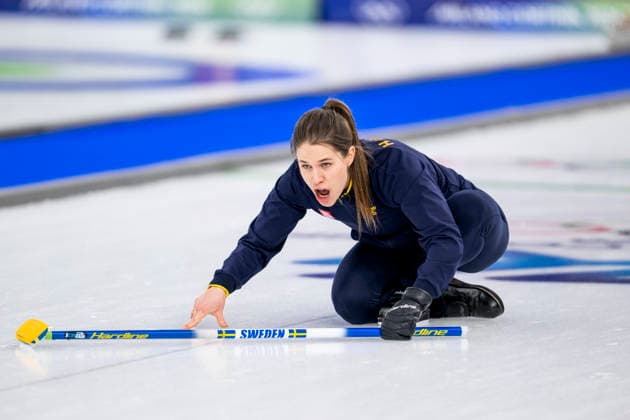 260217 Anna Hasselborg of Sweden competes in a women s round robin curling match between Sweden and Canada during day 11 of the 2026 Winter Olympics on February 17, 2026 in Cortina. Photo: Jon Olav Nesvold BILDBYRAN COP 217 JE0123 curling Olympic Games, Olympische Spiele, Olympia, OS olympics winter olympics os ol olympiska spel vinter-os olympiske leker milano cortina 2026 milan cortina 2026 milano cortina 2026 olympic games milano cortina 2026 winter olympic games milano cortina-os milano cortina-ol vinter-ol 11 bbeng kanada sverige dam *** 260217 Anna Hasselborg of Sweden competes in a women s round robin curling match between Sweden and Canada during day 11 of the 2026 Winter Olympics on February 17, 2026 in Cortina Photo Jon Olav Nesvold BILDBYRAN COP 217 JE0123 curling olympic games olympics winter olympics os ol olympiska spel vinter os olympiske leker milano cortina 2026 milan cortina 2026 milano cortina 2026 olympic games milano cortina 2026 winter olympic games milano cortina os milano cortina ol vinter ol 11 bbeng kanada sverige dam  Copyright: JONxOLAVxNESVOLD BB260217JE070