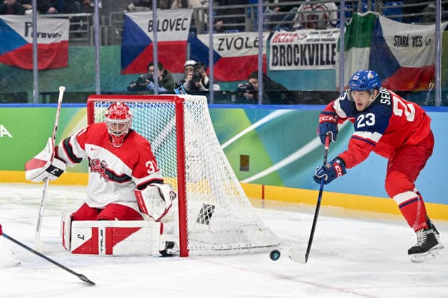 17 02 2026, Milano, Santa Giulia Ice hockey, Eishockey Arena, Winter Olympics: Czechia - Denmark (Ice Hockey), Lukas Sedlak of Czechia against goalkeeper Frederik Andersen of Denmark Milano Santa Giulia Ice Hockey Arena Lombardy Italy *** 17 02 2026, Milano, Santa Giulia Ice Hockey Arena, Winter Olympics Czechia Denmark Ice Hockey , Lukas Sedlak of Czechia against goalkeeper Frederik Andersen of Denmark Milano Santa Giulia Ice Hockey Arena Lombardy Italy Copyright: xJustPictures.ch AndreaxBrancax jp-en-AnBr-AB-AAB_148517022026