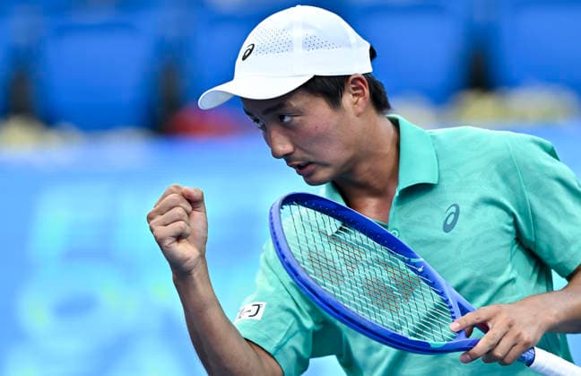 February 17, 2026, Doha, Qatar: Shintaro Mochizuki of Japan is seen in action against Karen Khachanov of Russia (not in view) during the Round of 32 at the ATP, Tennis Herren men™s Qatar ExxonMobil Open 2026 tennis tournament at the Khalifa International Tennis Complex. Karen Khachanov won against Shintaro Mochizuki 6-1,3-6,6-4. Doha Qatar - ZUMAs197 20260217_aaa_s197_137 Copyright: xNoushadxVariyattiyakkalx