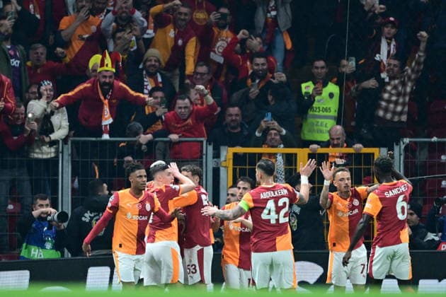 Galatasaray v Juventus - UEFA Champions League ISTANBUL, TURKIYE - FEBRUARY 17: Gabriel Sara (8) of Galatasaray celebrates with his teammates after scoring a goal during the UEFA Champions League round of 16 play-off first-leg match between Juventus and Galatasaray at RAMS Park stadium in Istanbul, Turkiye on February 17, 2026. Abdulhamid Hosbas Anadolu Istanbul Turkey. Editorial use only. Please get in touch for any other usage.  Copyright: x2026xAnadoluxAbdulhamidxHosbasx