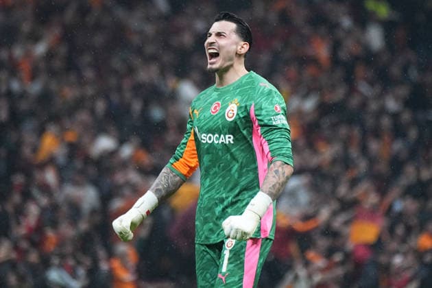 ISTANBUL, TURKEY - FEBRUARY 17: Goalkeeper Ugurcan Cakir of Galatasaray during the UEFA Champions League 2025 26 League Knockout Play-off First Leg match between Galatasaray A.S. and Juventus at Ali Sami Yen Spor Kompleksi on February 17, 2026 in Istanbul, Turkey. Istanbul Turkey Copyright: xSeskimphotox GSaray-Juve-170226 (34)