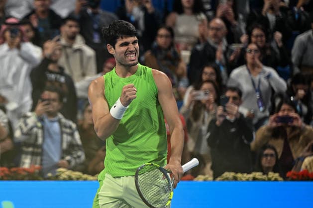 Qatar TotalEnergies Open 2026 - Day Two DOHA, QATAR FEBRUARY 17: Carlos Alcaraz of Spain competes against Arthur Rinderknech of France during a Round One singles match at the Qatar ExxonMobil Open at the Khalifa International Tennis and Squash Complex on February 17, 2026 in Doha, Qatar. Doha Qatar  Copyright: xArturxWidakx originalFilename:widak-qatarexx260217_npxiV.jpg