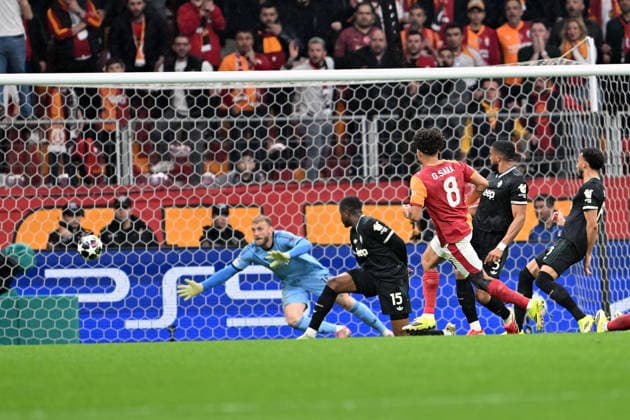 Galatasaray v Juventus - UEFA Champions League ISTANBUL, TURKIYE - FEBRUARY 17: Gabriel Sara (8) of Galatasaray in action during UEFA Champions League last 16 playoff round first leg football match between Galatasaray and Juventus at RAMS Park in Istanbul, Turkiye on February 17, 2026. Isa Terli Anadolu Istanbul Turkey. Editorial use only. Please get in touch for any other usage.  Copyright: x2026xAnadoluxIsaxTerlix