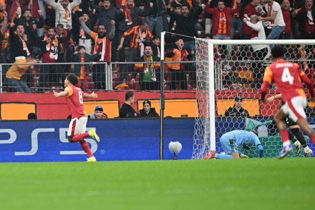 Galatasaray v Juventus - UEFA Champions League ISTANBUL, TURKIYE - FEBRUARY 17: Gabriel Sara (8) of Galatasaray celebrates after scoring a goal during UEFA Champions League last 16 playoff round first leg football match between Galatasaray and Juventus at RAMS Park in Istanbul, Turkiye on February 17, 2026. Isa Terli Anadolu Istanbul Turkey. Editorial use only. Please get in touch for any other usage.  Copyright: x2026xAnadoluxIsaxTerlix