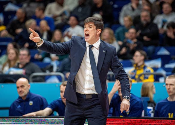 Basketball, Men, Season 2025 2026, easyCredit BBL 21 Matchday , Alba Berlin Hamburg Towers, Coach Pedro Calles Alba , 17 02 2026, Copyright: xSebastianxRäppold MatthiasxKochx