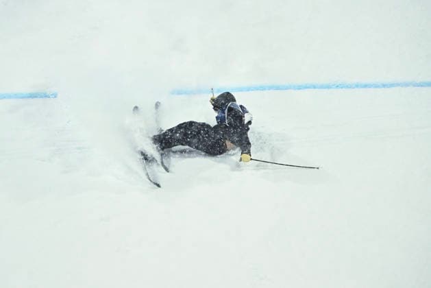 LIVIGNO, ITALIEN 20260217 Sveriges Martin Nordqvist ramlar i landningen under andra hoppet i herrarnas big air final, Snow Park i Livigno, Italien. *** Bilden ingar i SPORTPAKET. För övriga BETALBILD *** LIVIGNO ITALIEN x10080x *** LIVIGNO, ITALY 20260217 Swedens Martin Nordqvist falls on the landing during the second jump of the mens big air final, Snow Park in Livigno, Italy Picture in SPORTPAKET For others PAYPICTURE LIVIGNO ITALY x10080x  Copyright: xFredrikxSandberg TTx OS 2026 BIG AIR FINAL