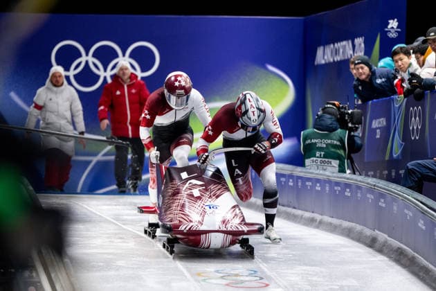 KALENDA Jekabs, MIKNIS Matiss (Lettland) am Start, ITA, Olympische Spiele Milano Cortina 2026, Olympia, Zweierbob Herren, 17.02.2026 ITA, Olympische Spiele Milano Cortina 2026, Olympia, Zweierbob Herren, 17.02.2026 Cortina d Ampezzo *** KALENDA Jekabs, MIKNIS Matiss Latvia at the start, ITA, Olympic Games Milano Cortina 2026, Olympia, two-man bobsleigh men, 17 02 2026 ITA, Olympic Games Milano Cortina 2026, Olympia, two-man bobsleigh men, 17 02 2026 Cortina d Ampezzo Copyright: xEibner-Pressefoto Memmlerx EP_MMR