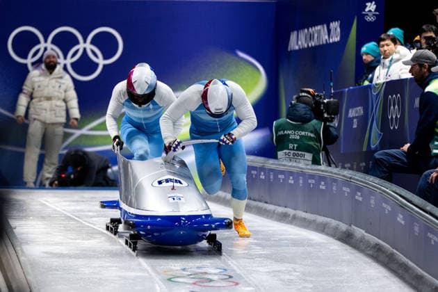 HEINRICH Romain, HAUTERVILLE Dorian (Frankreich) am Start, ITA, Olympische Spiele Milano Cortina 2026, Olympia, Zweierbob Herren, 17.02.2026 ITA, Olympische Spiele Milano Cortina 2026, Olympia, Zweierbob Herren, 17.02.2026 Cortina d Ampezzo *** HEINRICH Romain, HAUTERVILLE Dorian France at the start, ITA, Olympic Games Milano Cortina 2026, Olympia, two-man bobsleigh men, 17 02 2026 ITA, Olympic Games Milano Cortina 2026, Olympia, two-man bobsleigh men, 17 02 2026 Cortina d Ampezzo Copyright: xEibner-Pressefoto Memmlerx EP_MMR