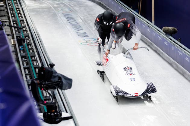 OLYMPICS - Winter Olympic Games, Olympische Spiele, Olympia, OS Milano Cortina 2026 CORTINA D AMPEZZO,ITALY,17.FEB.26 - OLYMPICS, BOBSLEIGH - Winter Olympic Games Milano Cortina 2026, 2-man, men. Image shows Jakob Mandlbauera and Daiyehan-Obafemi Nichols-Bardi (AUT).  GEPAxpictures xMaticxKlansek