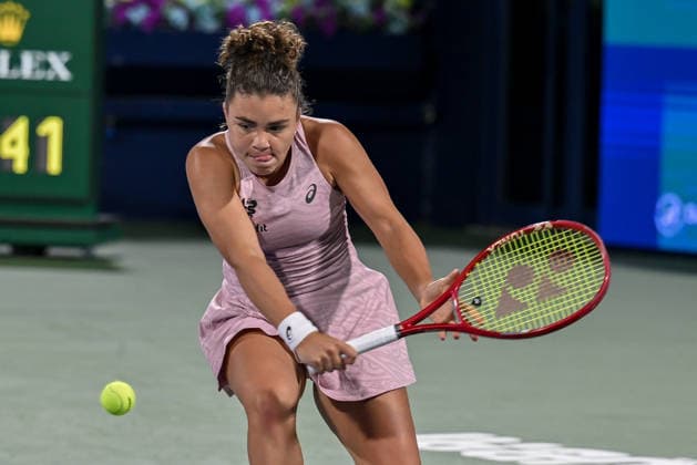 2026 Dubai Duty Free Tennis Championship DUBAI, UNITED ARAB EMIRATES - FEBRUARY 17: Jasmine Paolini of Italy in action against Alexandra Eala (not seen) of Philippines during the women s singles match of the Dubai Duty Free Tennis Championships at Abu Dhabi International Tennis Centre in Dubai, United Arab Emirates, on February 17, 2026. Waleed Zein Anadolu Dubai United Arab Emirates. Editorial use only. Please get in touch for any other usage.  Copyright: x2026xAnadoluxWaleedxZeinx