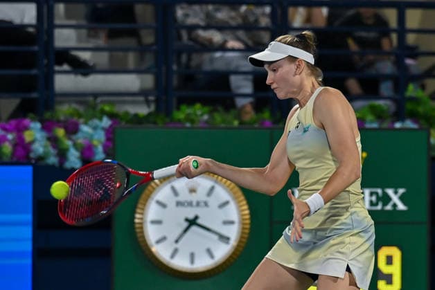 2026 Dubai Duty Free Tennis Championships DUBAI, UAE - FEBRUARY 17: Elena Rybakina of Kazakhstan competes against Kimberly Birrell (not seen) of Australia during the 2026 Dubai Duty Free Tennis Championships last 16 match between Elena Rybakina and Kimberly Birrell at Dubai Duty Free Tennis Stadium in Dubai, United Arab Emirates on February 17, 2026. Waleed Zein Anadolu Dubai United Arab Emirates. Editorial use only. Please get in touch for any other usage.  Copyright: x2026xAnadoluxWaleedxZeinx