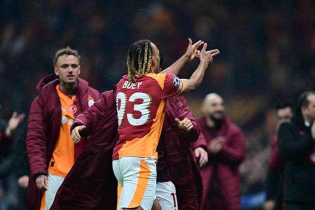 Galatasaray v Juventus - UEFA Champions League ISTANBUL, TURKIYE - FEBRUARY 17: Sacha Boey of Galatasaray celebrates after a goal during UEFA Champions League last 16 playoff round first leg football match between Galatasaray and Juventus at RAMS Park in Istanbul, Turkiye on February 17, 2026. Abdulhamid Hosbas Anadolu Istanbul Turkey. Editorial use only. Please get in touch for any other usage.  Copyright: x2026xAnadoluxAbdulhamidxHosbasx
