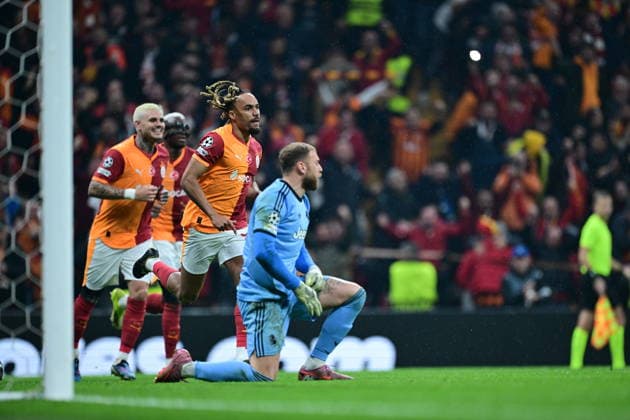 Galatasaray v Juventus - UEFA Champions League ISTANBUL, TURKIYE - FEBRUARY 17: Sacha Boey of Galatasaray celebrates after a goal during UEFA Champions League last 16 playoff round first leg football match between Galatasaray and Juventus at RAMS Park in Istanbul, Turkiye on February 17, 2026. Abdulhamid Hosbas Anadolu Istanbul Turkey. Editorial use only. Please get in touch for any other usage.  Copyright: x2026xAnadoluxAbdulhamidxHosbasx