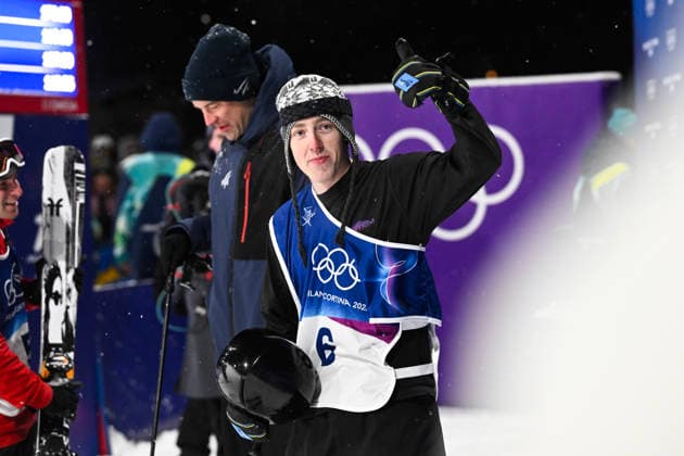 LIVIGNO, ITALIEN 20260217 Norges Tormod Frostad vinner guld efter sitt trejde hopp i herrarnas big air final, Snow Park i Livigno, Italien under vinter-OS. *** Bilden ingar i SPORTPAKET. För övriga BETALBILD *** LIVIGNO ITALIEN x10080x *** LIVIGNO, ITALY 20260217 Norways Tormod Frostad wins gold after his third jump in the mens big air final, Snow Park in Livigno, Italy during the Winter Olympics The picture is in the SPORT PACKAGE For other PAYPICTURE LIVIGNO ITALY x10080x  Copyright: xFredrikxSandberg TTx OS 2026 BIG AIR FINAL