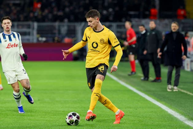 Luca Reggiani Borussia Dortmund controls the ball, UEFA Champions League 2025 26 League Knockout Play off First Leg, Borussia Dortmund v Atalanta BC, BVB Stadion Dortmund, February 17, 2026 in Dortmund, Germany Photo by Marco Steinbrenner DeFodi Images Luca Reggiani Borussia Dortmund controls the ball, UEFA Champions League 2025 26 League Knockout Play off First Leg, Borussia Dortmund v Atalanta BC, BVB Stadion Dortmund, February 17, 2026 in Dortmund, Germany Photo by Marco Steinbrenner DeFodi Images