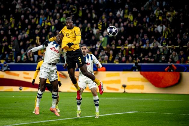 Atalanta defender Odilon Kossounou, Borussia Dortmund forwarder Serhou Guirassy, during the match Borussia Dortmund vs Atalanta BC at the BVB Stadion Dortmund for the Champions League KO play offs 1st leg season 2025 2026 in DORTMUND, Germany on 17 february 2026 Photo by Stefan Koops EYE4IMAGES DeFodi Images