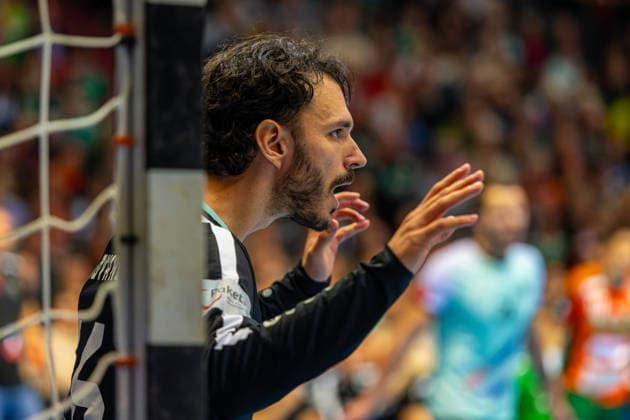 Mihailo Radovanovic RK Nexe, Nr 16 L R , TSV Hannover Burgdorf orange against RK Nexe mint 1 Matchday of the Main Round EHF European League 2025 2026 17 02 2026, Swiss Life Hall Hannover, GER , Copyright: xJanxGuentherx xTSVxHannover-Burgdorfx
