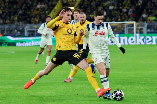 Luca Reggiani Borussia Dortmund and Nicola Zalewski Atalanta BC battle for the ball, UEFA Champions League 2025 26 League Knockout Play off First Leg, Borussia Dortmund v Atalanta BC, BVB Stadion Dortmund on February 17, 2026 in Dortmund, Germany Photo by Marco Steinbrenner DeFodi Images Luca Reggiani Borussia Dortmund and Nicola Zalewski Atalanta BC battle for the ball, UEFA Champions League 2025 26 League Knockout Play off First Leg, Borussia Dortmund v Atalanta BC, BVB Stadion Dortmund, February 17, 2026 in Dortmund, Germany Photo by Marco Steinbrenner DeFodi Images